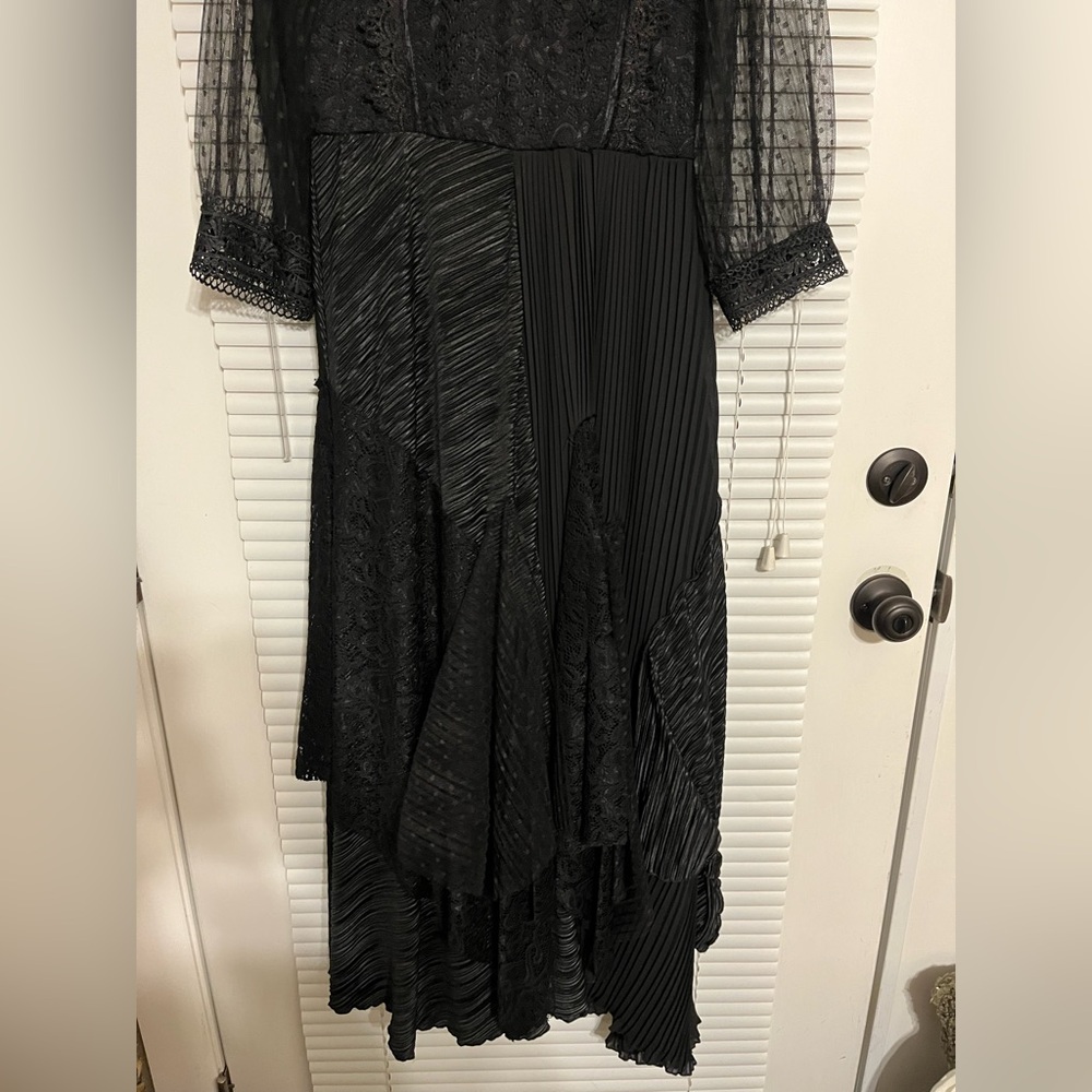 🖤Black Dress🖤 - Picture 2 of 4